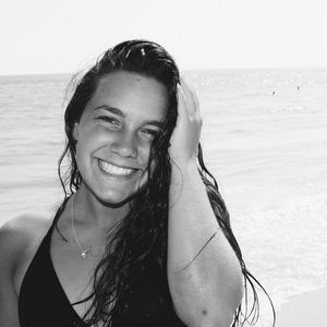 Meet your Posher, Daniella